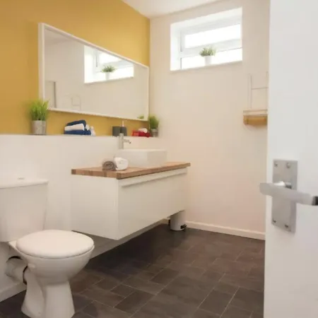 Home In Eccles Salford-2